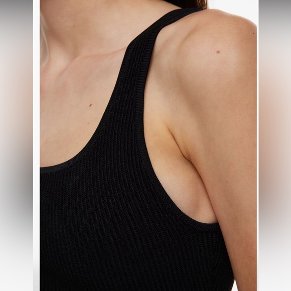 Aritzia Babaton Black Sculpt Knit Tank - Picture 3 of 5